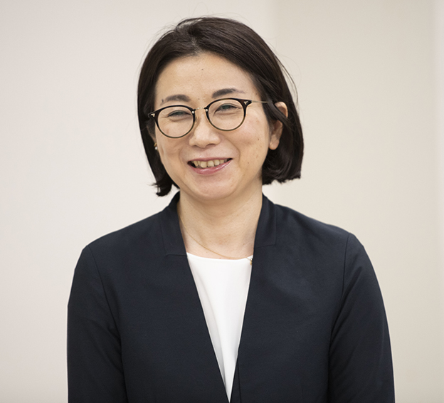 鳥海 登志子 課長　放送営業部